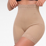 Mid-Waisted Lace Shaping Shorts Beige / S