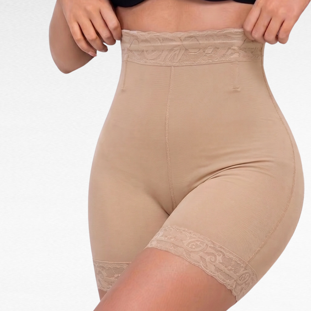 Mid-Waisted Lace Shaping Shorts Beige / S