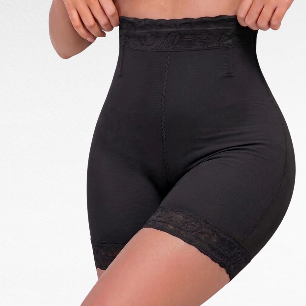 Mid-Waisted Lace Shaping Shorts Black / S