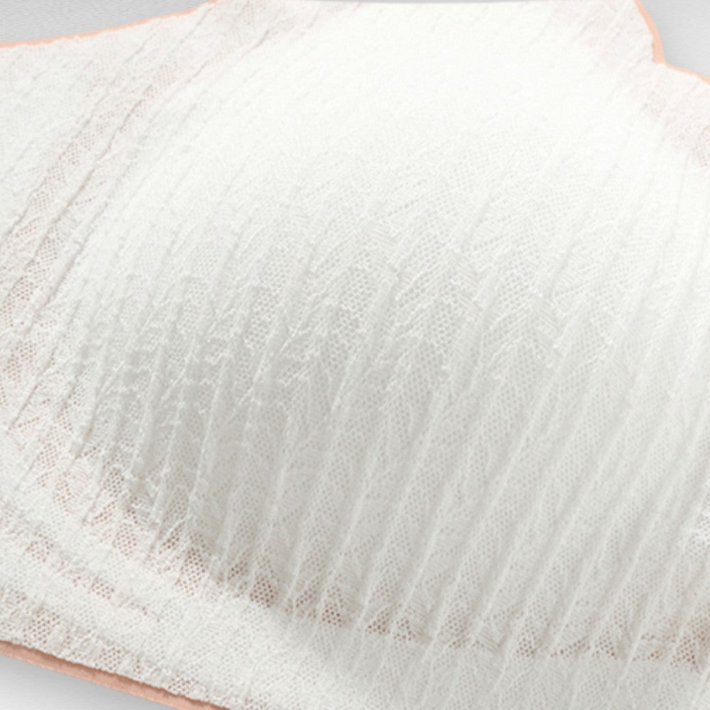 Sculpting Scalloped Embossed Lace Bra